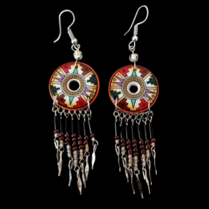 Cercei lungi handmade din ceramică și margele, fabricați în Ecuador Otavalo, cu sârmă de alpaca și opritoare de silicon.